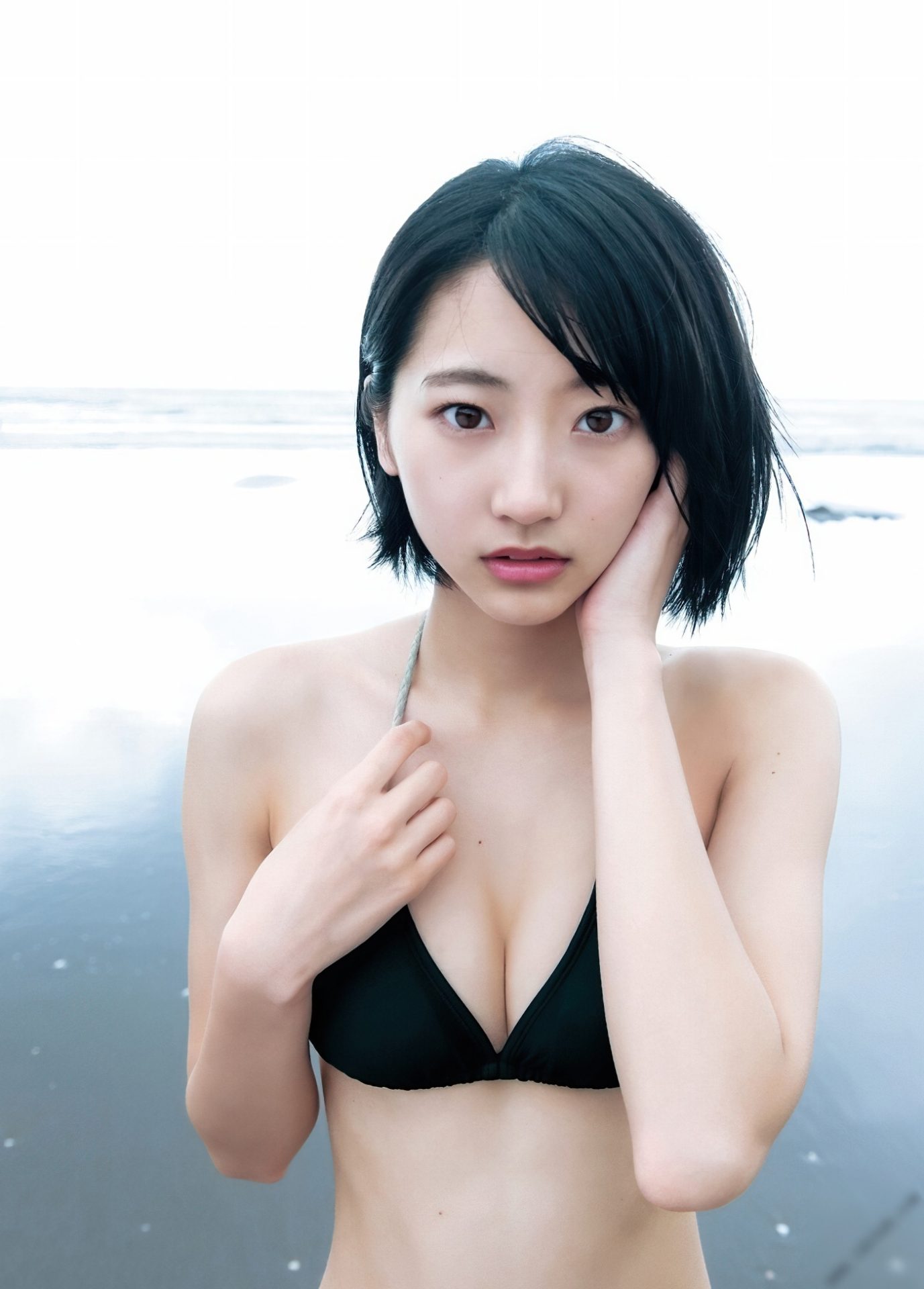 武田玲奈”セクシースレンダー”な水着や下着のグラビア高画質画像